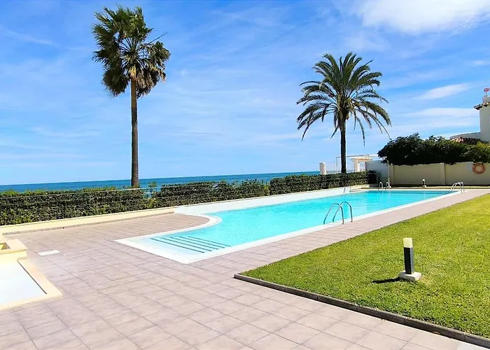 Marenia By Costa Apartman *